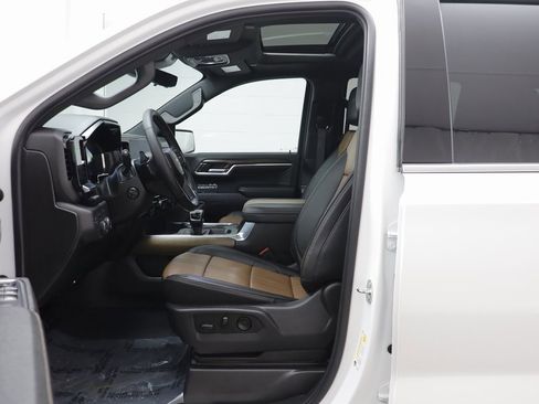 Certified 2024 Chevrolet Silverado 1500 High Country w/ High Country Premium Package image 5