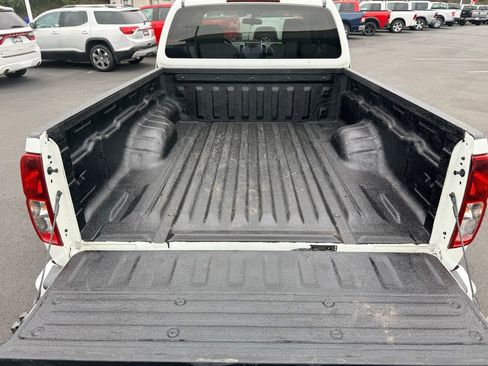 Used 2019 Nissan Frontier S image 10