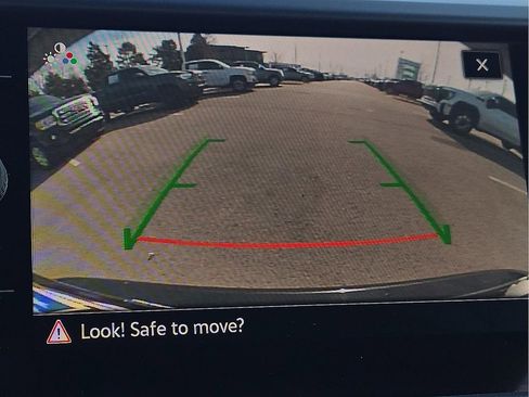 Used 2024 Volkswagen Taos SE image 14