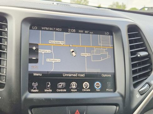 Used 2015 Jeep Cherokee Limited w/ Trailer Tow Group AWD/4WD image 12