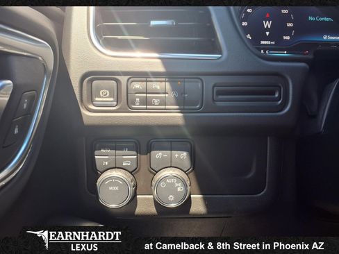 Used 2024 Chevrolet Tahoe LT w/ Luxury Package AWD/4WD image 28