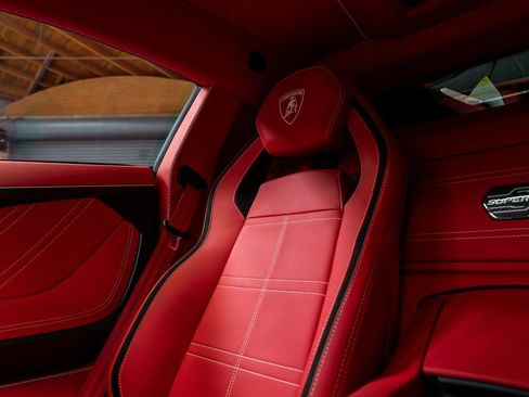 Used 2022 Lamborghini Aventador Countach AWD/4WD image 15