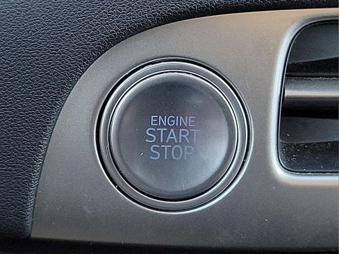 Used 2025 Hyundai Palisade SEL image 17