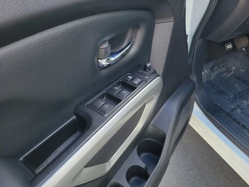 Used 2024 Nissan Titan 2WD Crew Cab image 16