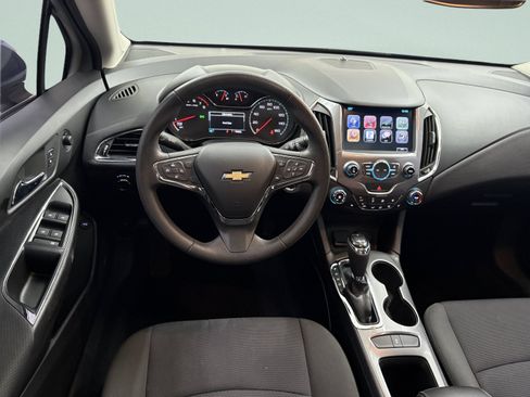 Used 2016 Chevrolet Cruze LT w/ Sun And Sound Package FWD image 10
