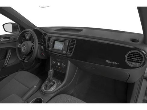 Used 2019 Volkswagen Beetle 2.0T SE FWD image 16