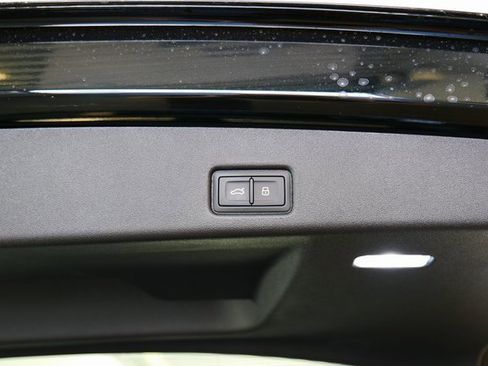 New 2025 Audi Q5 Premium image 14