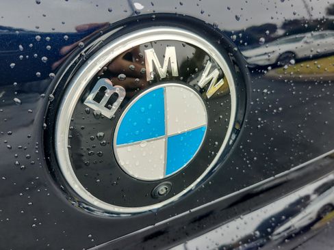 Certified 2024 BMW 740i image 39