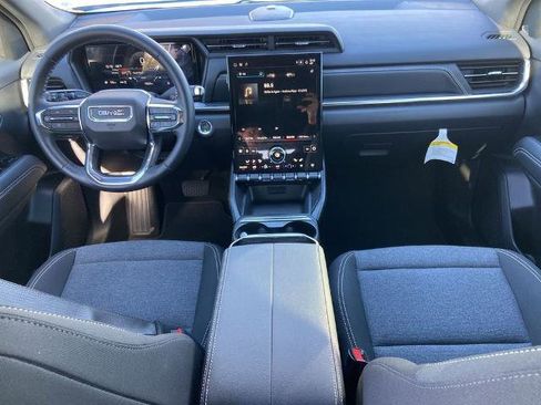 Used 2025 GMC Terrain Elevation w/ Technology Package II image 15