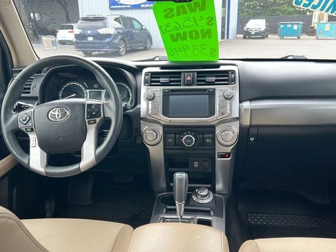 Used 2018 Toyota 4Runner SR5 Premium AWD/4WD image 7