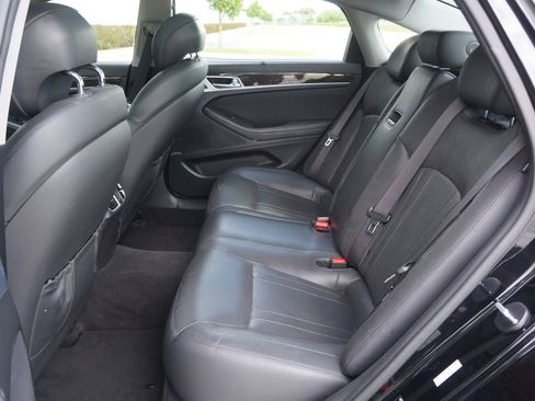 Used 2017 Genesis G80 3.8 w/ Option Group 02 image 25