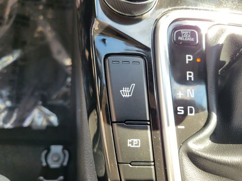 Used 2024 Kia Seltos EX AWD/4WD image 34
