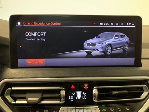 Used 2025 BMW X4 xDrive30i AWD/4WD image 33
