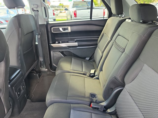 Certified 2023 Ford Explorer XLT RWD image 11