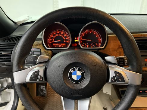 Used 2007 BMW Z4 3.0si image 51