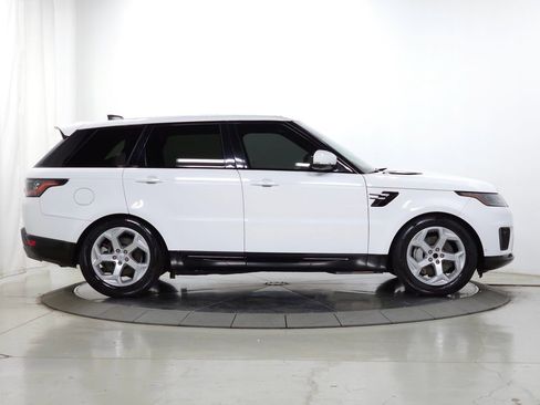 Used 2018 Land Rover Range Rover Sport HSE image 9