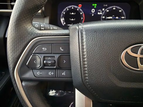 Used 2025 Toyota 4Runner Limited image 25