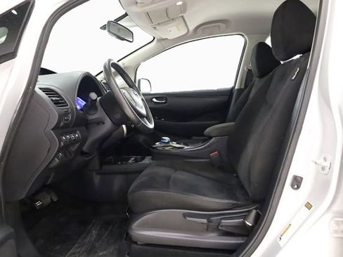 Used 2016 Nissan Leaf SV image 13