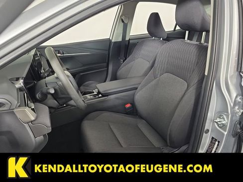 Used 2025 Toyota Camry LE FWD image 15