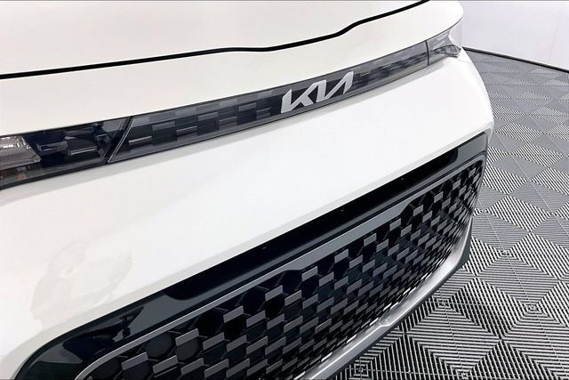 Used 2025 Kia Soul EX FWD image 31