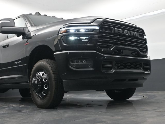 New 2026 RAM 3500 Laramie AWD/4WD image 45