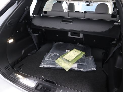 New 2026 Mitsubishi Outlander SE image 10