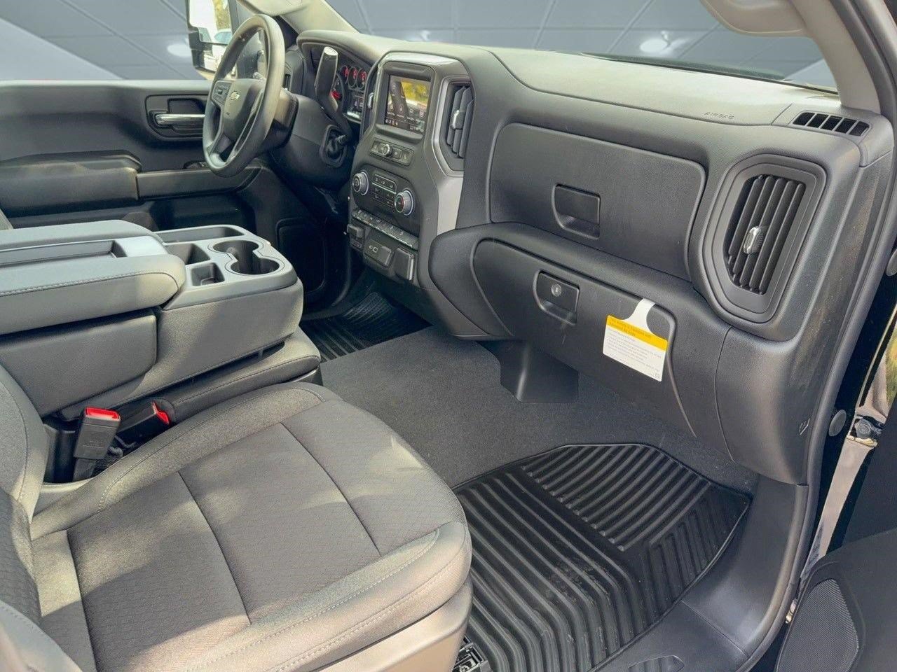 New 2026 Chevrolet Silverado 2500 Custom w/ Custom Value Package AWD/4WD image 31