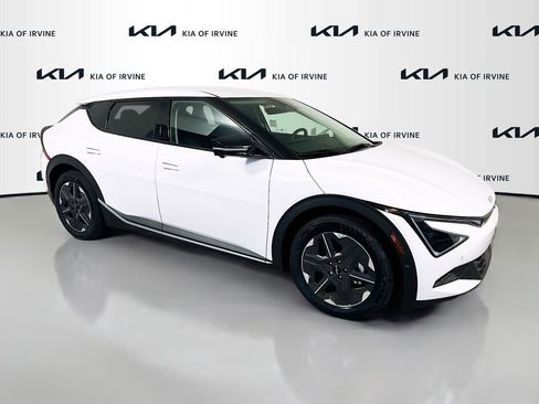 New 2025 Kia EV6 Light image 1