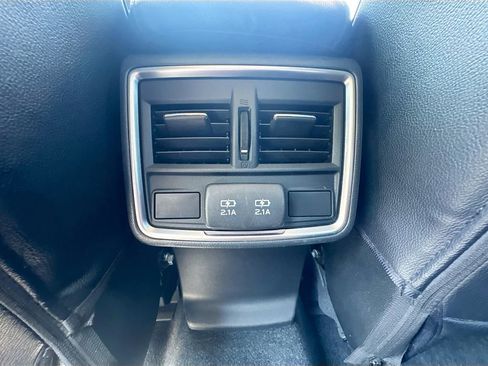 Used 2020 Subaru Forester Limited w/ Popular Package #3 AWD/4WD image 35