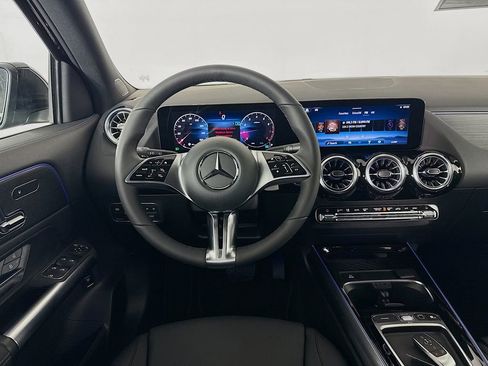 Used 2026 Mercedes-Benz GLA 250 4MATIC image 24