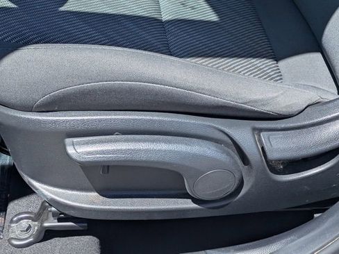 Used 2023 Kia Seltos LX image 18