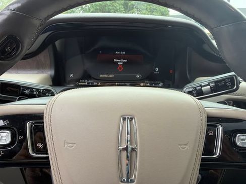 Used 2021 Lincoln Aviator Reserve w/ Equipment Group 201A RWD image 33