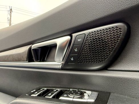 Used 2025 Kia Telluride SX Prestige X-Line image 17