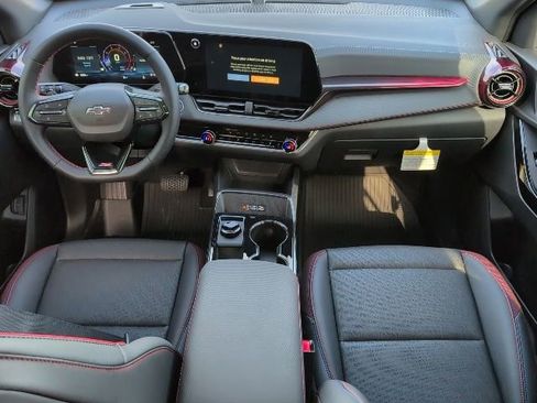 New 2026 Chevrolet Equinox RS w/ LPO, Floor Liner Package image 5