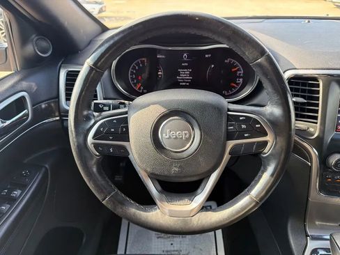 Used 2018 Jeep Grand Cherokee Limited AWD/4WD image 24