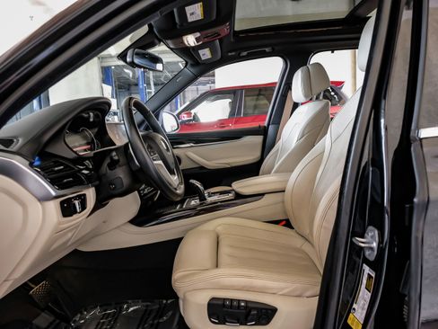 Used 2018 BMW X5 sDrive35i image 2