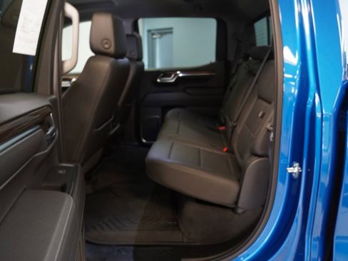 Used 2023 Chevrolet Silverado 1500 LT Trail Boss w/ LT Trail Boss Premium Package image 21