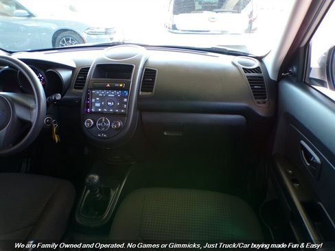 Used 2012 Kia Soul FWD image 31
