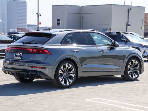 New 2026 Audi Q8 Prestige image 4