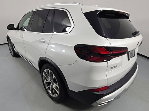 Certified 2024 BMW X5 xDrive40i w/ Premium Package image 8