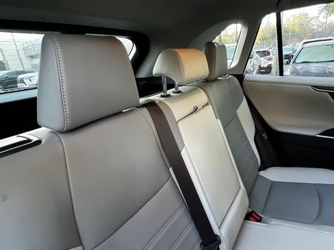 Used 2020 Toyota RAV4 Limited image 42