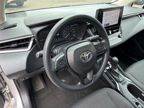Used 2024 Toyota Corolla LE FWD image 10