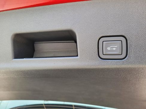 New 2026 Chevrolet Traverse RS image 9