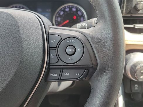 Used 2021 Toyota RAV4 XLE Premium FWD image 21