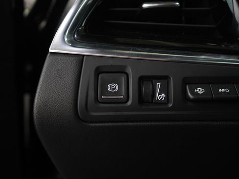 Used 2021 Cadillac XT6 Premium Luxury image 31