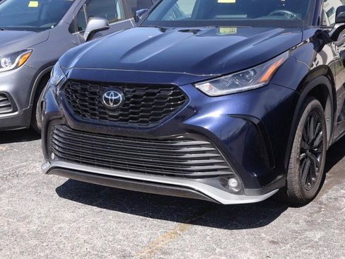 Used 2024 Toyota Highlander XSE image 5