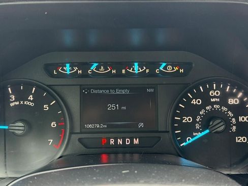 Used 2018 Ford F150 XL w/ Equipment Group 101A Mid AWD/4WD image 14
