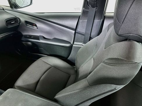 Used 2022 Toyota Prius L Eco FWD image 23
