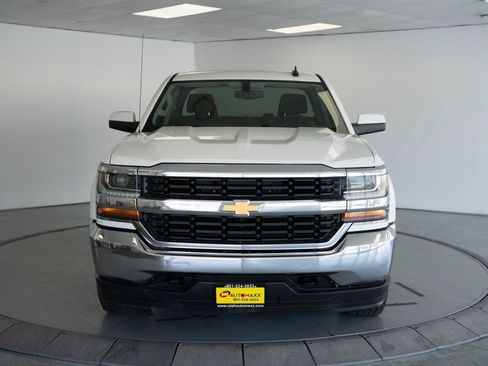 Used 2018 Chevrolet Silverado 1500 LT w/ Trailering Package AWD/4WD image 2