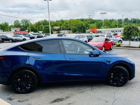 Used 2020 Tesla Model Y Long Range AWD/4WD image 6